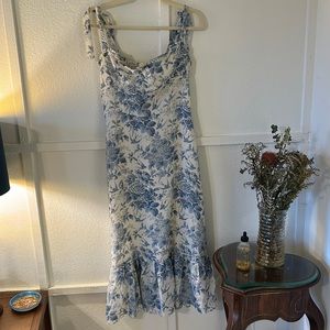 REFORMATION DUPE Spring floral party dress S/6 Chicwish
